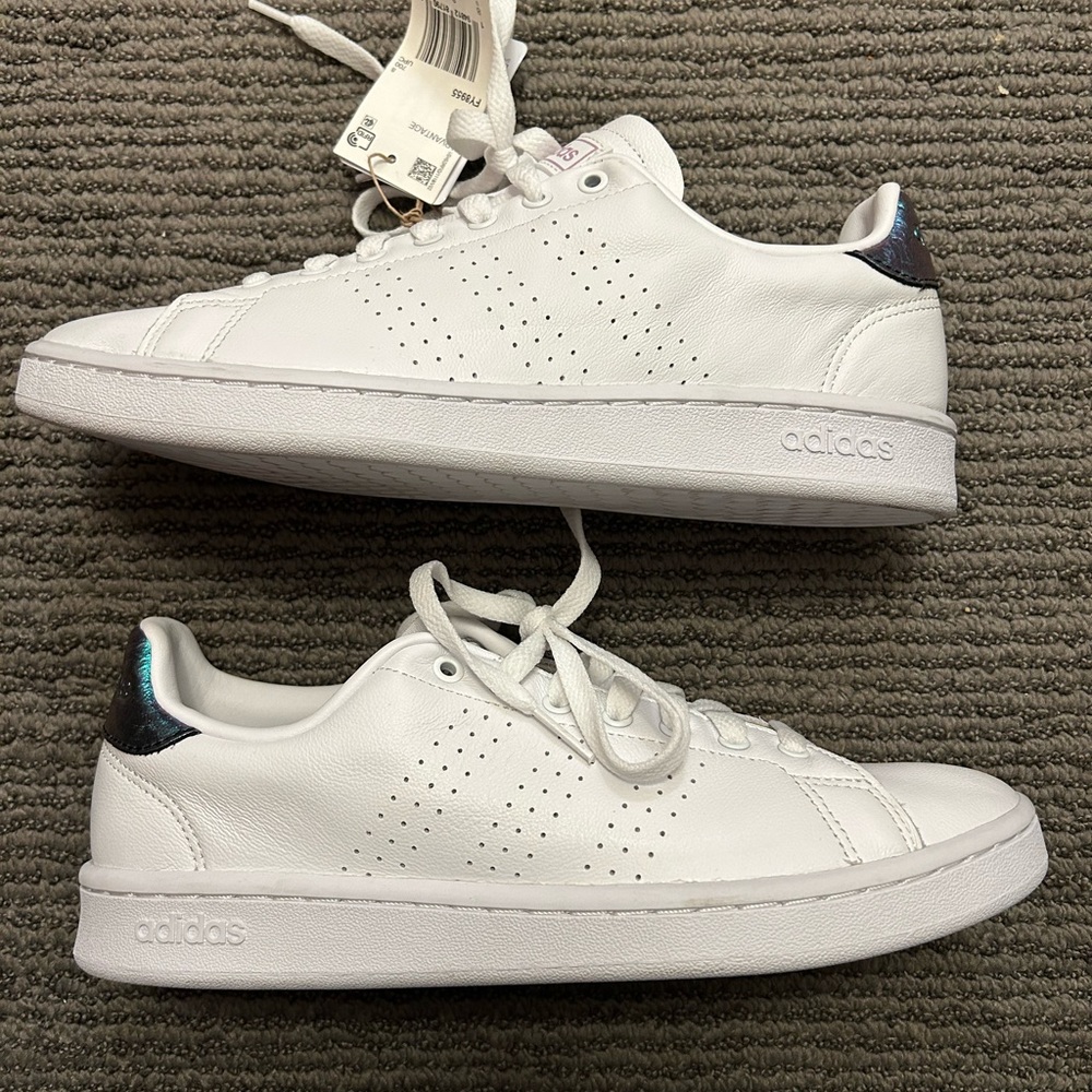 NWT Adidas Advantage Cloud Foam White Tennis Shoes